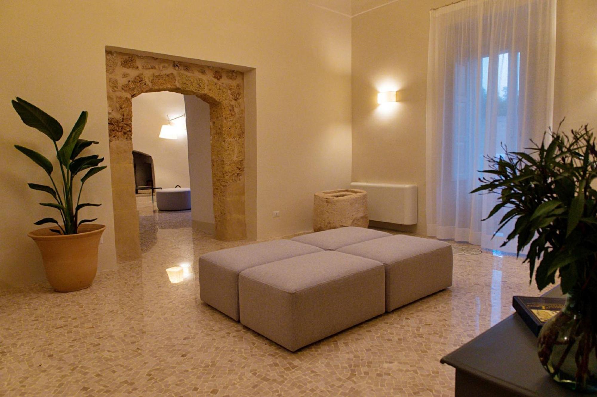 Tiggiano Palazzo Pati酒店 外观 照片